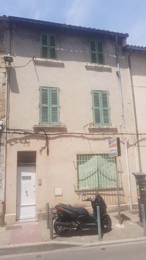 Charmant Studio Coeur Centre Ville Avignon Exterior photo